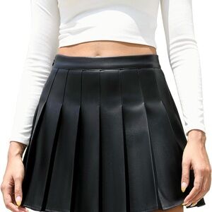 Chic Black Mini Skirt
